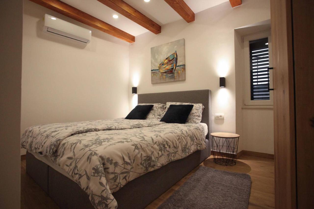 New Split Central Apartments Jakov & Niko Luaran gambar
